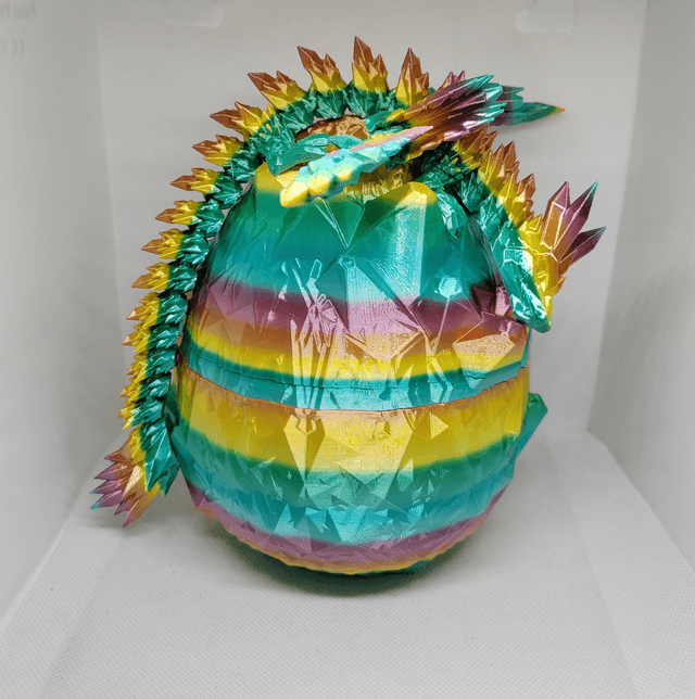 Oeuf de dragon cristal avec ailes 