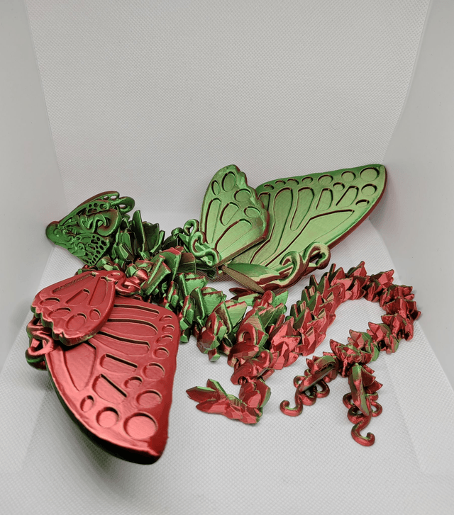 Dragon papillon avec des ailes 