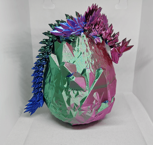 Oeuf de dragon cristal avec ailes  