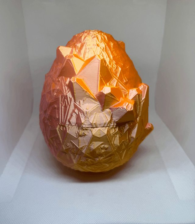 Oeuf de dragon cristal avec ailes   