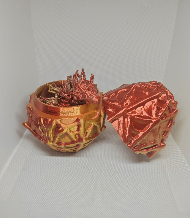 Oeuf de dragon toile d'araignée
