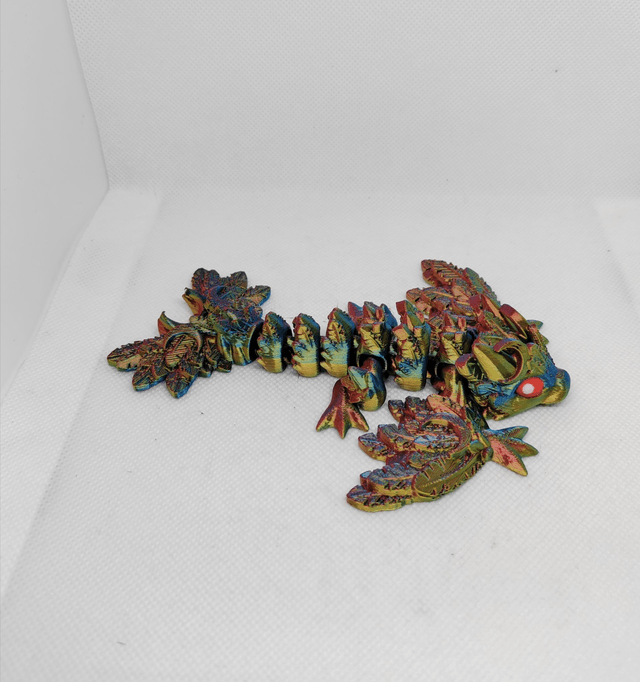 Bébé dragon lune