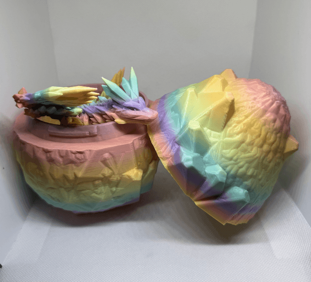 Oeuf de dragon cristal avec ailes 