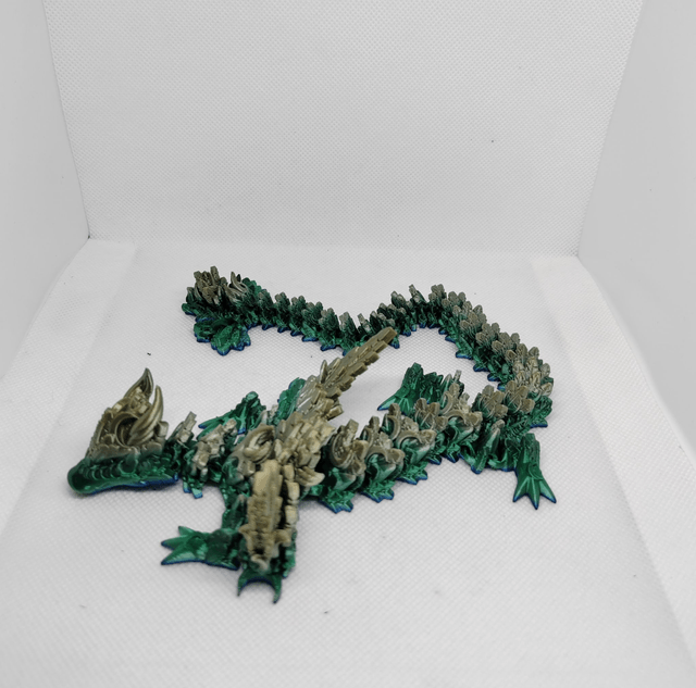 Dragon lune avec ailes 