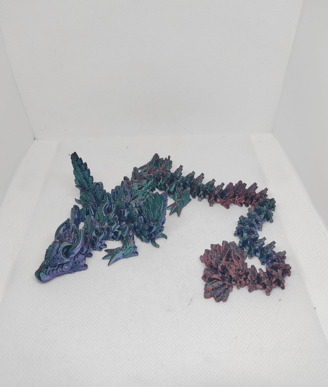 Dragon lune avec ailes