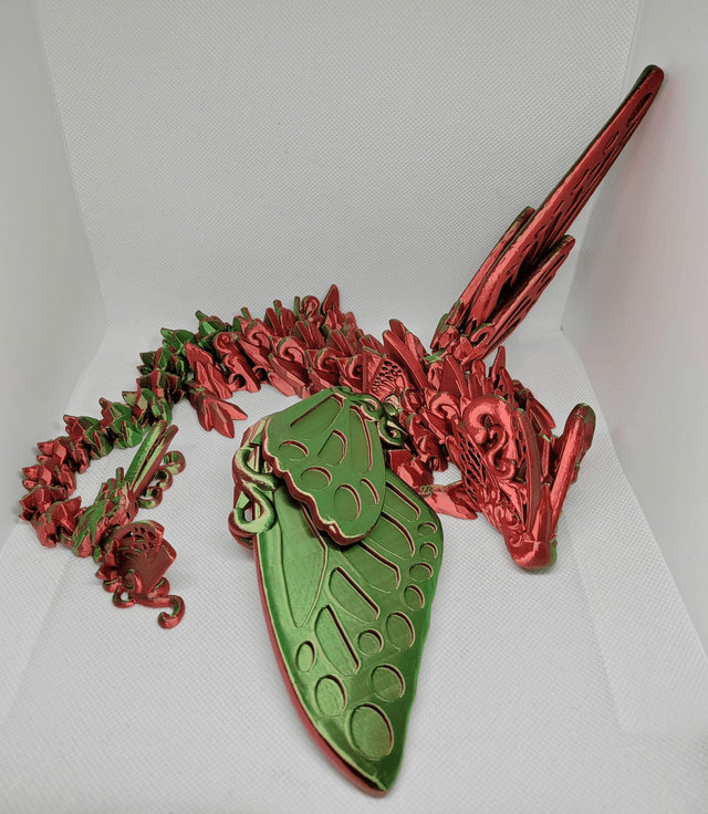 Dragon papillon avec des ailes 