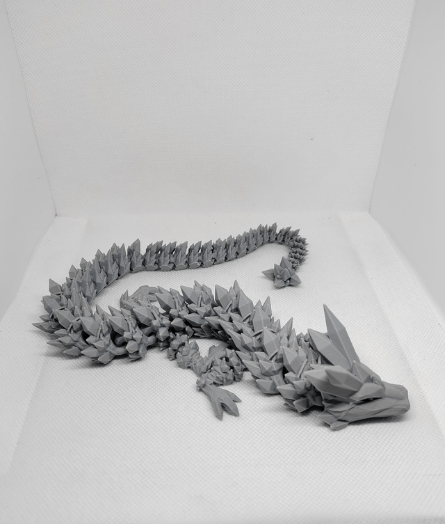 Dragon cristal aux yeux jaune