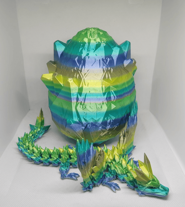 Oeuf de dragon cristal avec ailes
