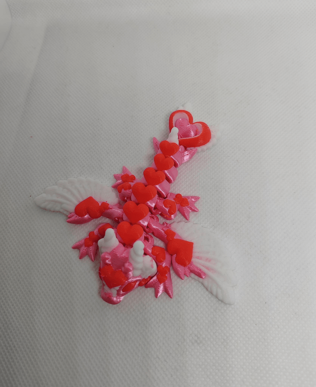 Bébé dragon cœur
