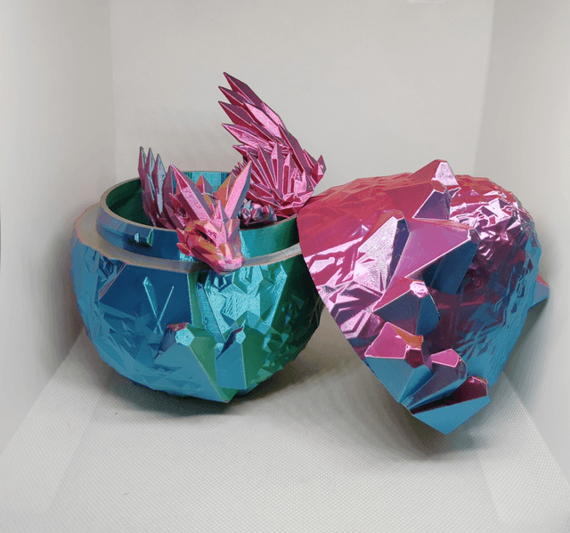 Oeuf de dragon cristal avec ailes 