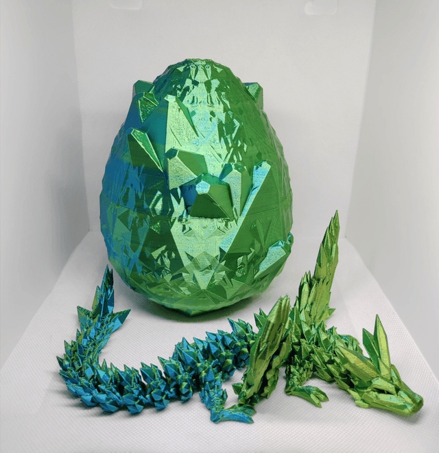Oeuf de dragon cristal avec ailes 