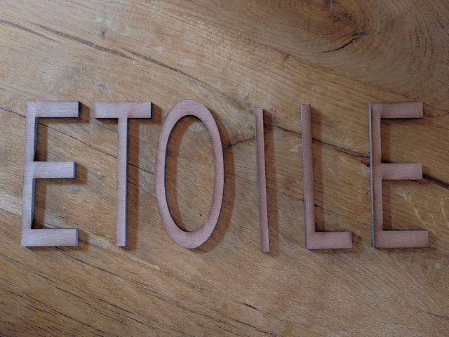 Mot "Etoile"
