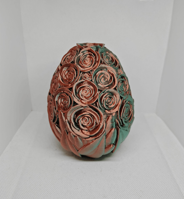 Œuf de dragon roses 