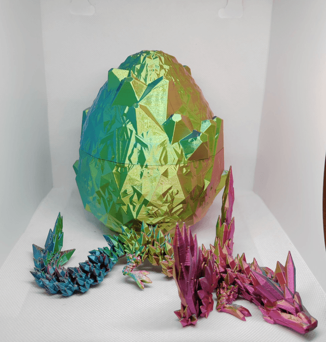 Oeuf de dragon cristal avec ailes 