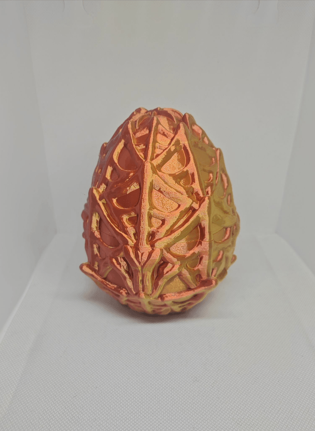 Oeuf de dragon toile d'araignée
