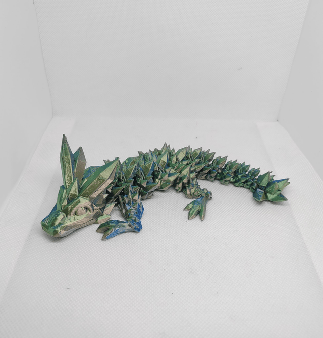 Bébé dragon cristal 