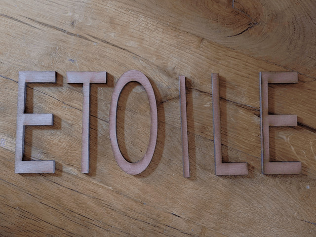 Mot &quot;Etoile&quot;