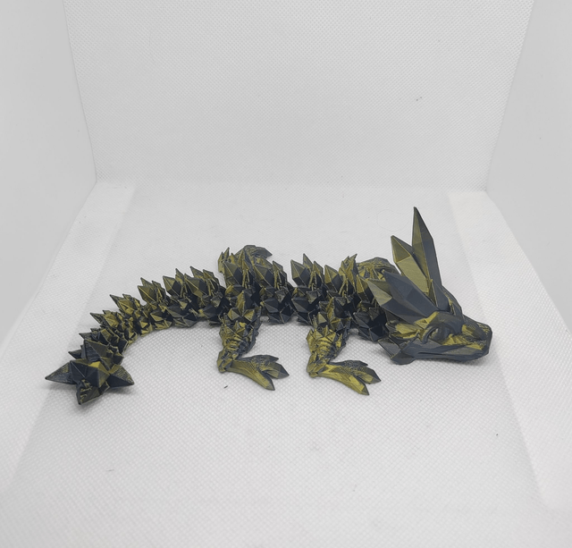 Bébé dragon cristal