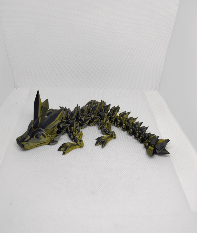 Bébé dragon cristal